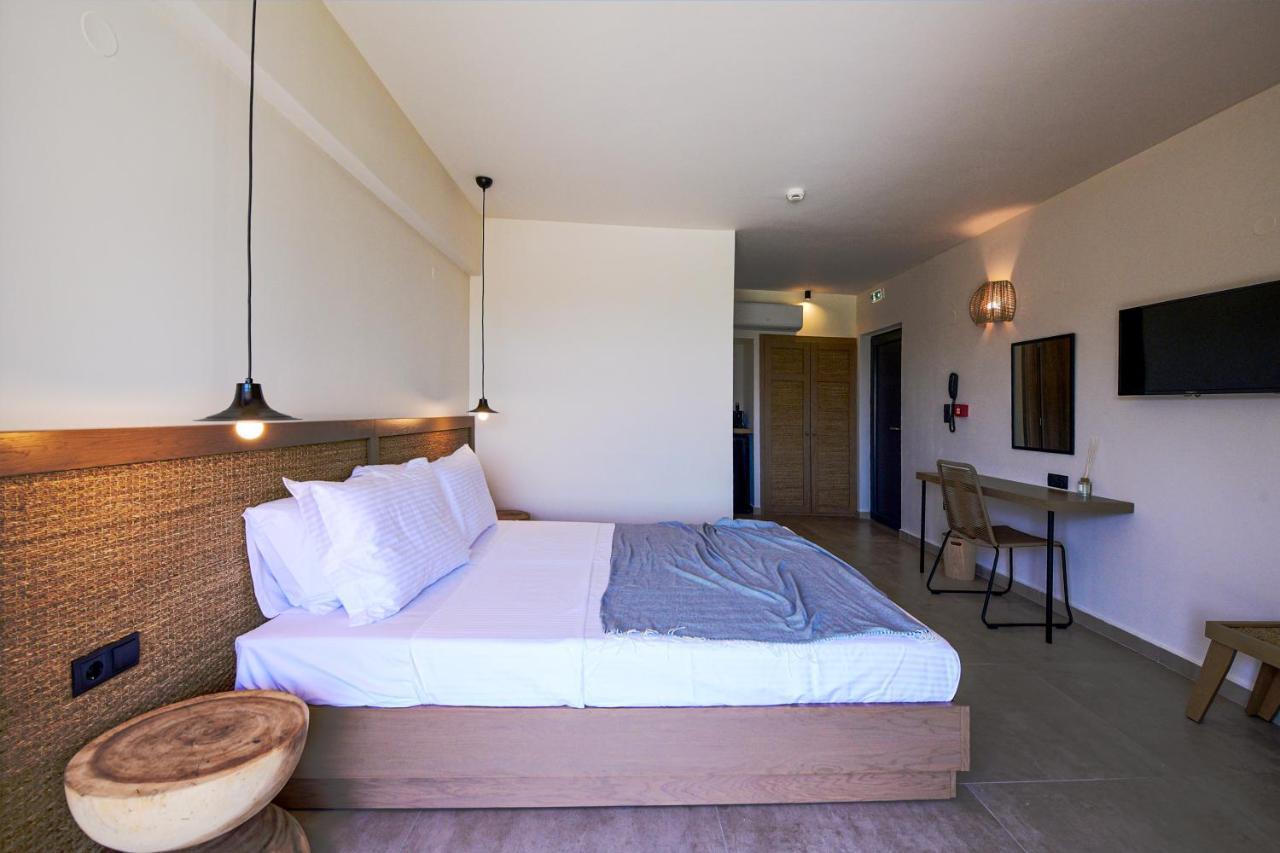 Elies Aesthetic Living Hotel Nea Iraklitsa Exterior photo