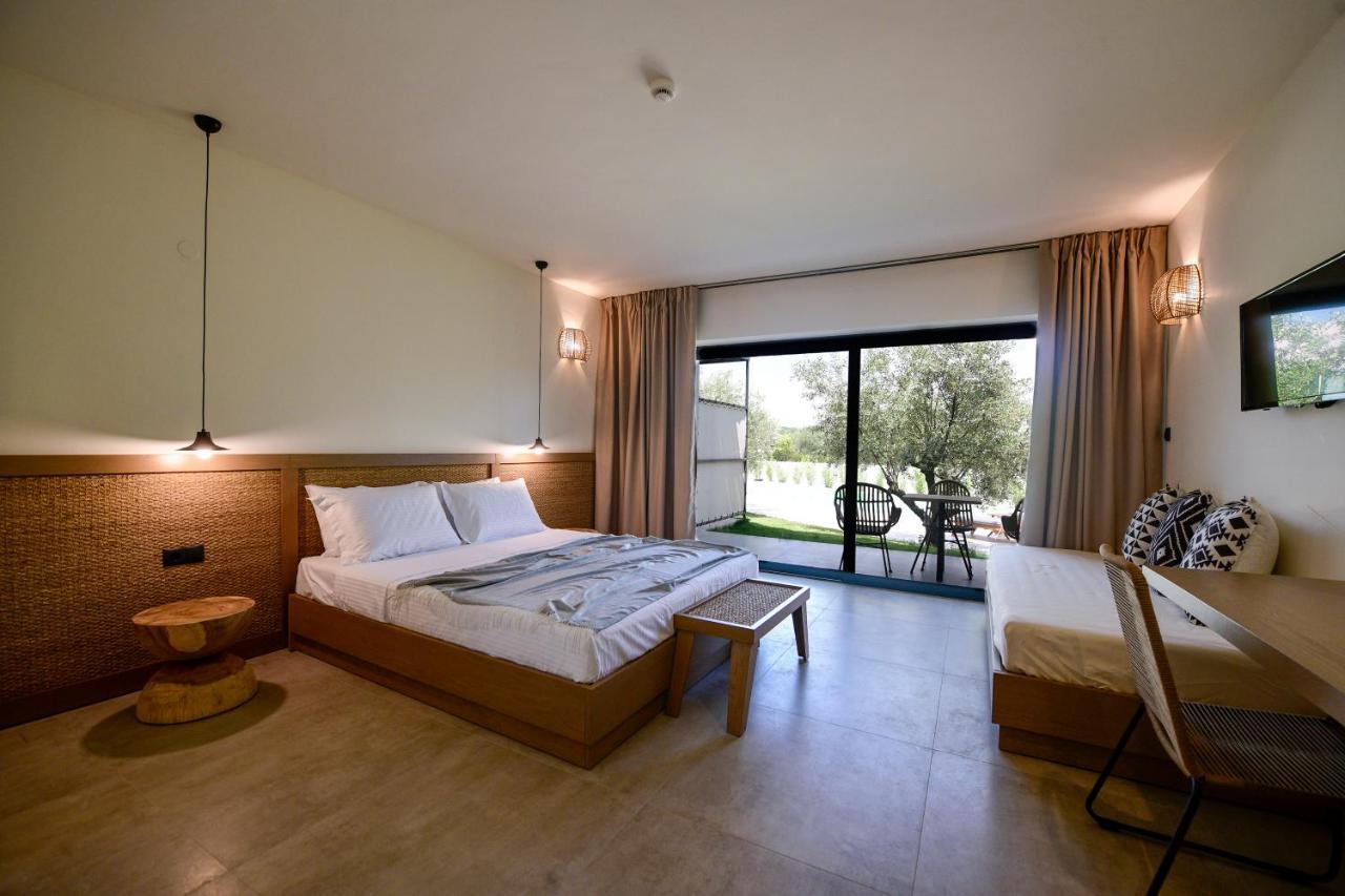 Elies Aesthetic Living Hotel Nea Iraklitsa Exterior photo